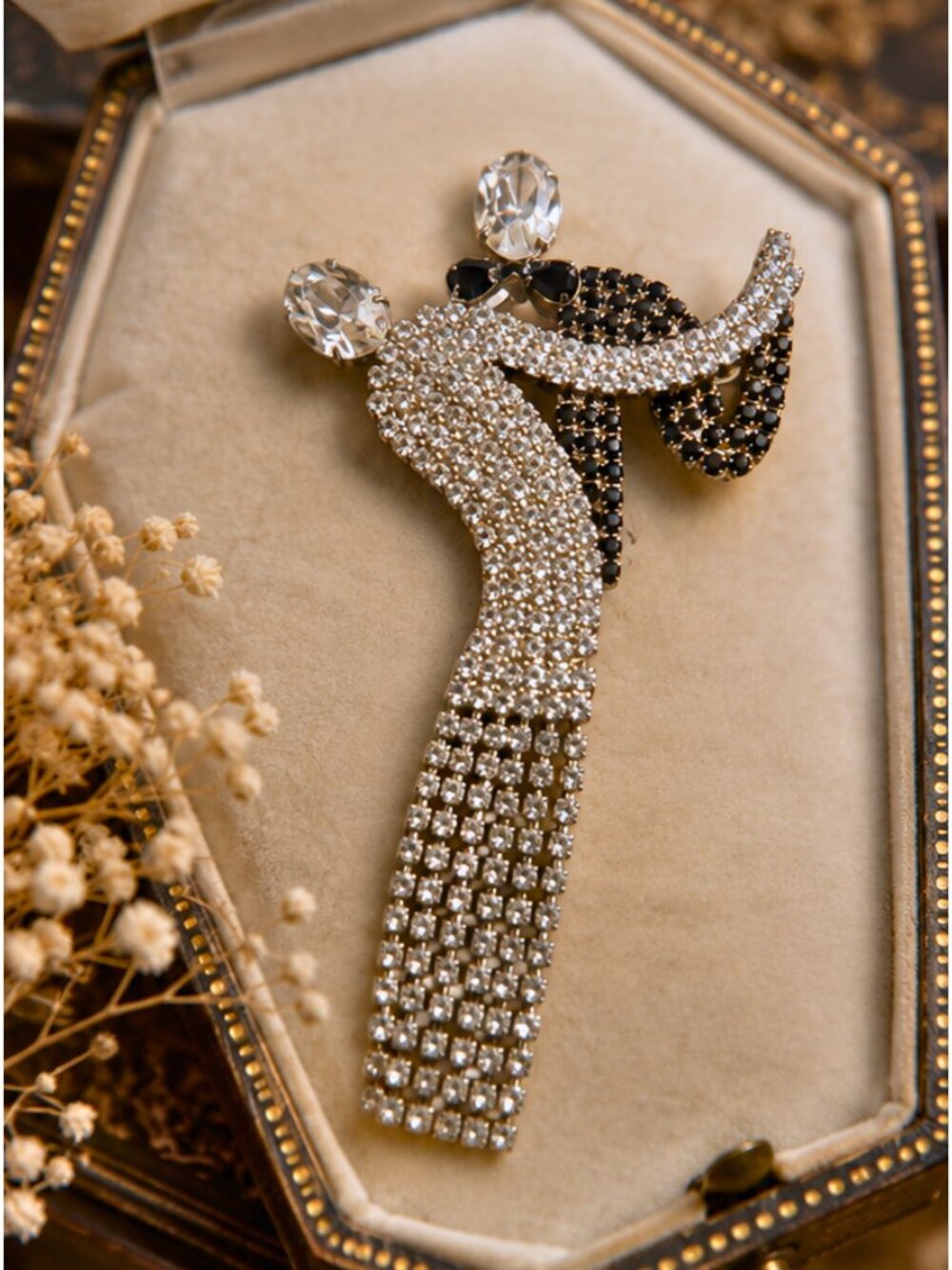 Vintage Art Deco Style Ballroom Dancing Couple Brooch